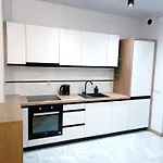 Alfahome Neopolis Parking Лодзь
